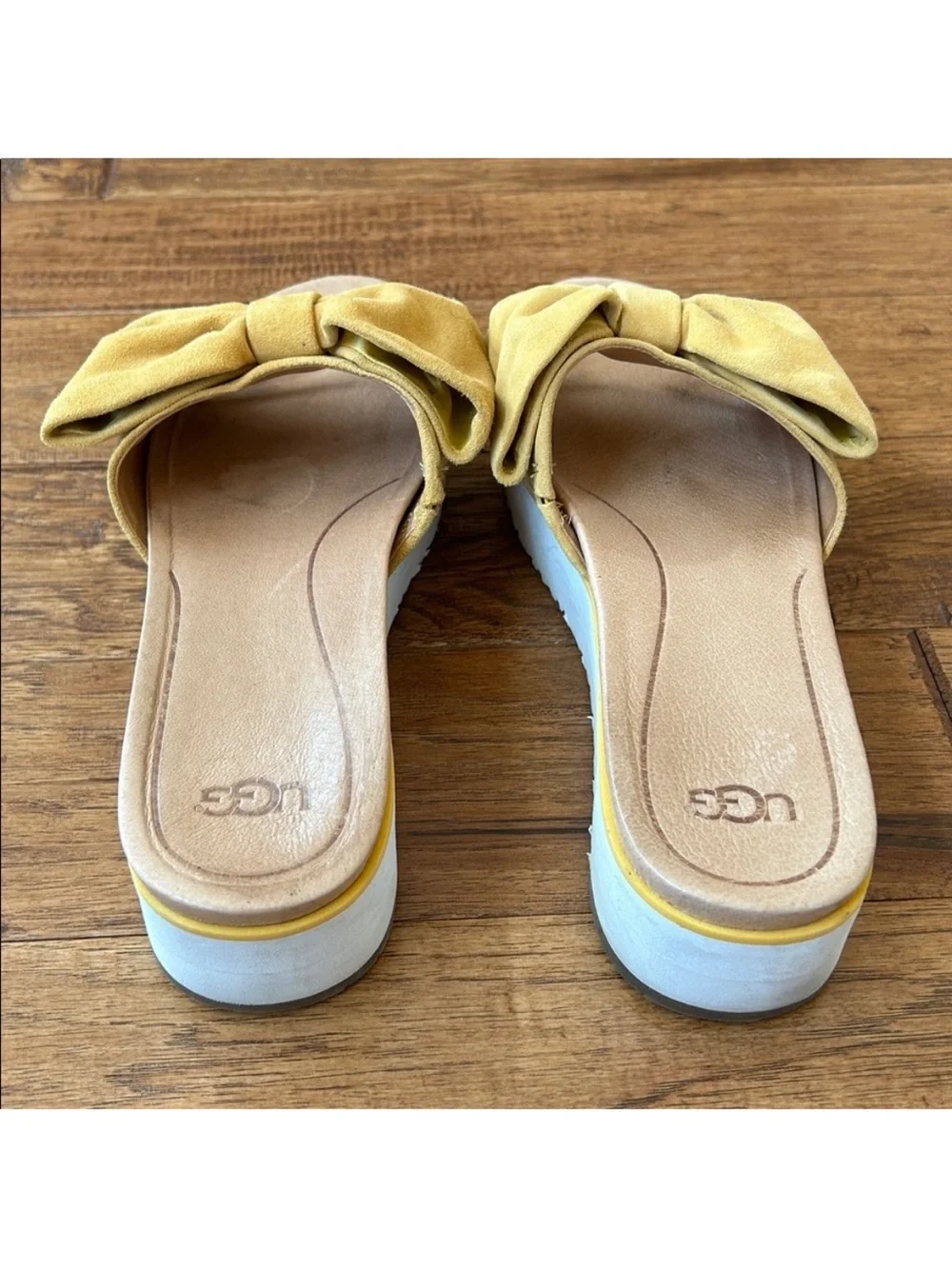 UGG Joan Platform Slide Sandals Sunflower Yellow Suede Bow Detail Size 11